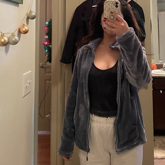 32 Degrees HEAT Plush Faux Fur Jacket - Picture 7 of 10